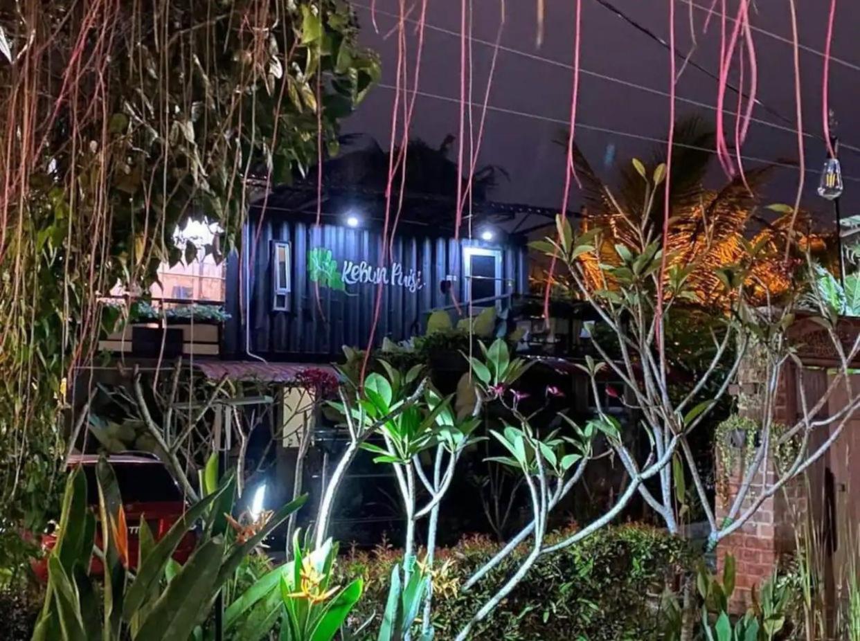 カジャン Kebun Puisiヴィラ エクステリア 写真